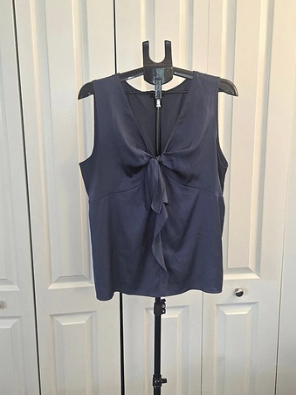Ann Taylor Sleeveless Top in Blue Top Womens Size XL